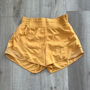 Lululemon Athletica Hotty Hot Shorts 3.5" Orange Creamsicle Size 6 Activewear